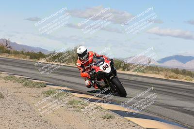 media/Nov-16-2025-Race Pace (Sun) [[8c5fa54630]]/Non Verified Riders (1st 20 Minutes)/3-Turn 3 Inside (11am)/